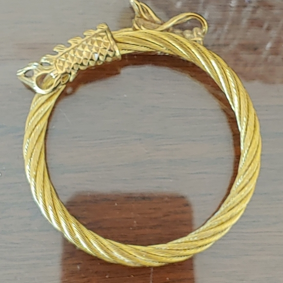 🚫SOLD🚫 Dragon Bracelet Gold Plated - Picture 7 of 12